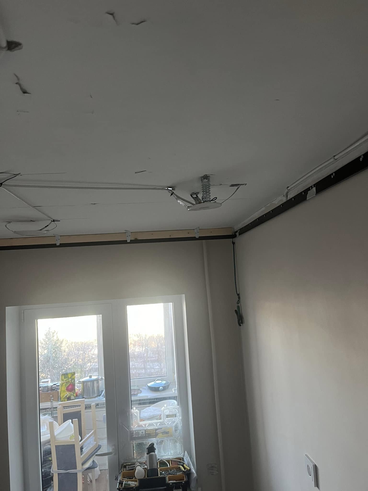 Натяжной потолок в Нарве, работа 5 / Pinglagi Narvas, töö 5